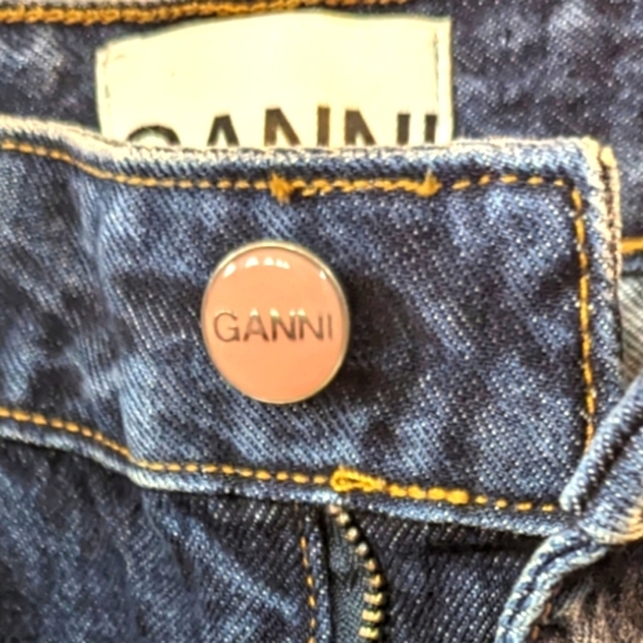 NEW..Ganni Betzy Slim Flare High Rise Jeans...Size 31 - Picture 5 of 10